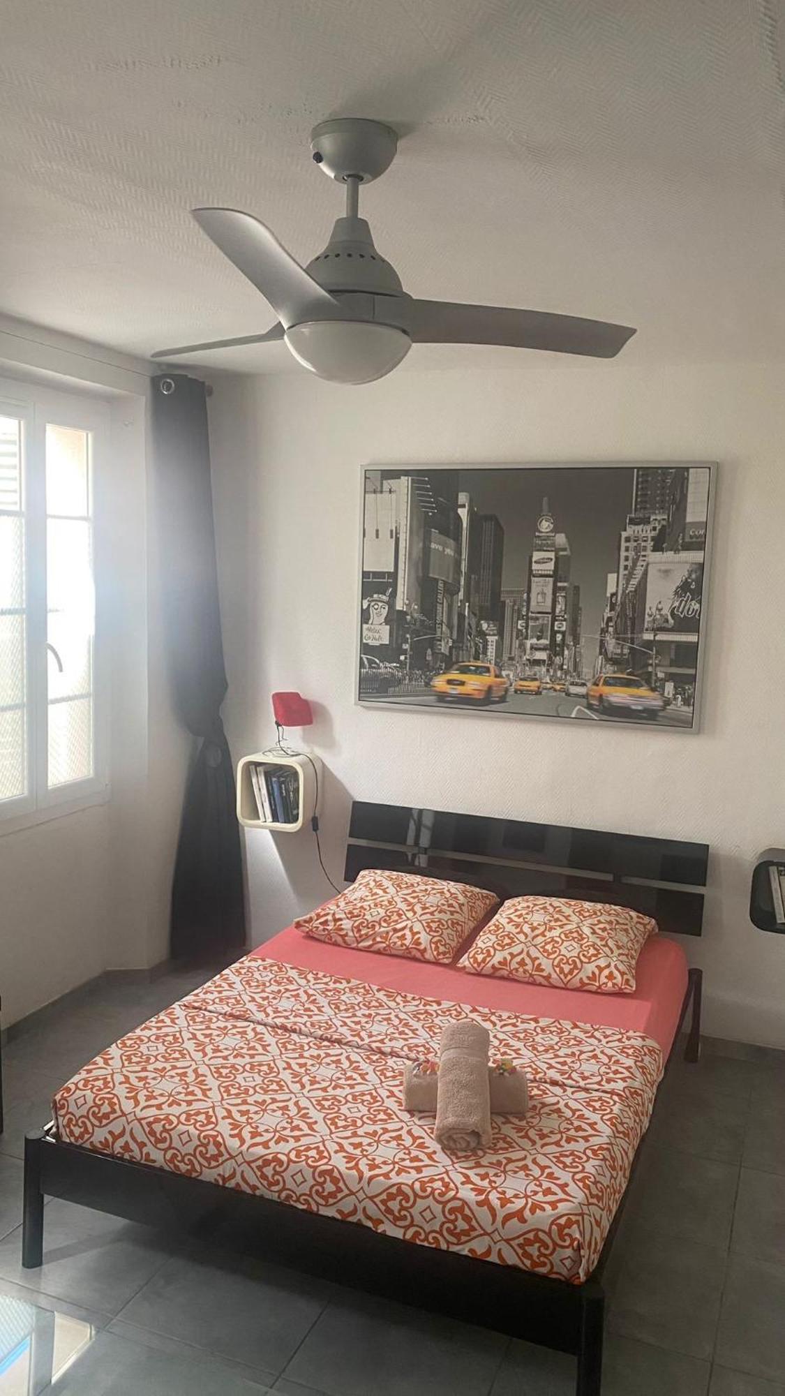 Le Suffren, Ventile ,Wifi, A 100 M De La Plage Toulon Exterior photo